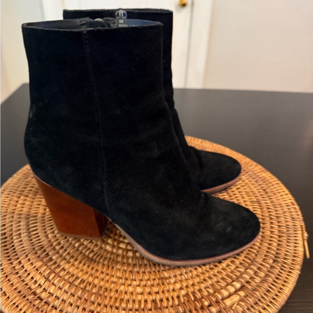 Kork Ease Black Suede Ankle Boots‎